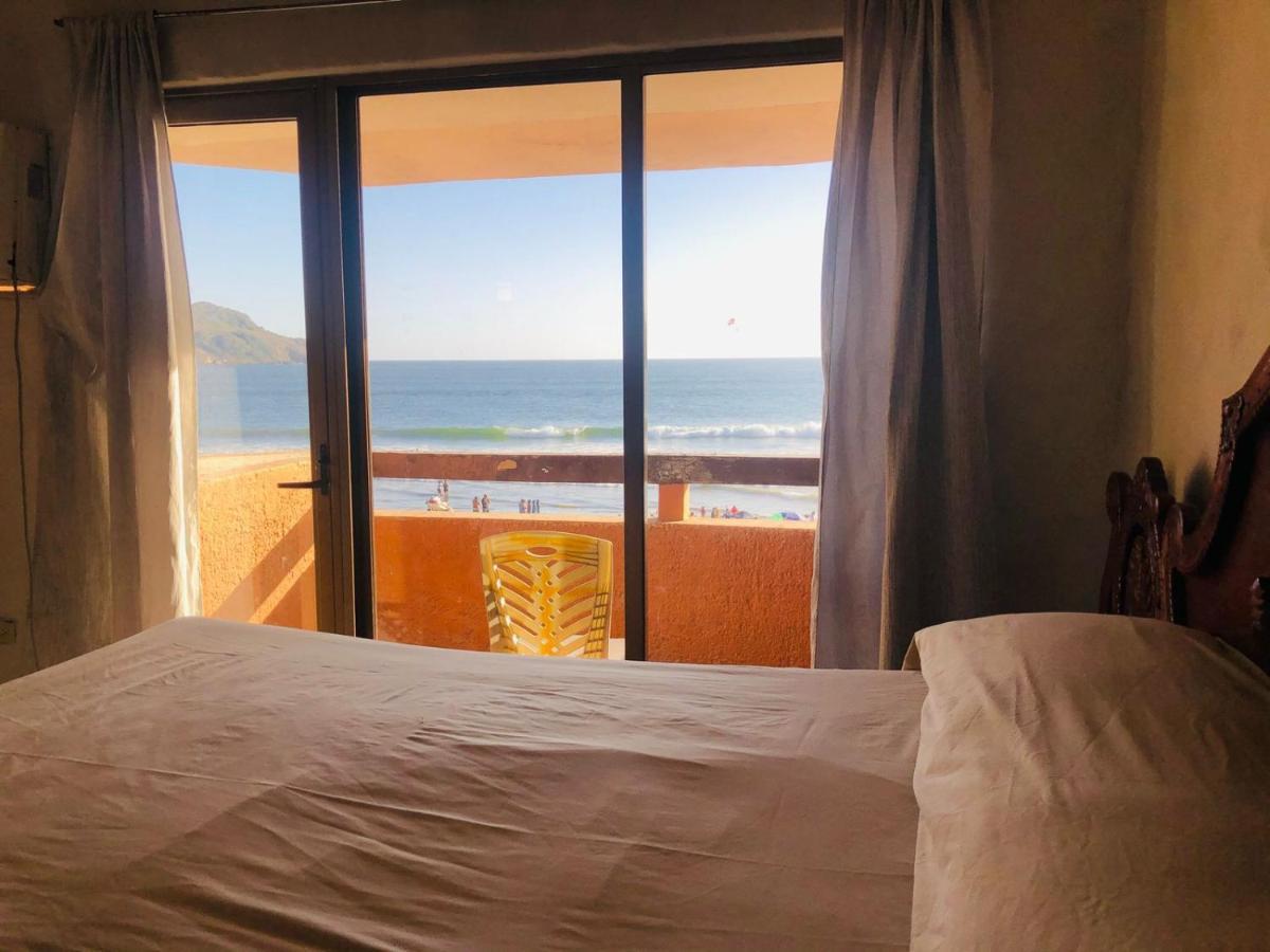 Playa Suites 马萨特兰 客房 照片