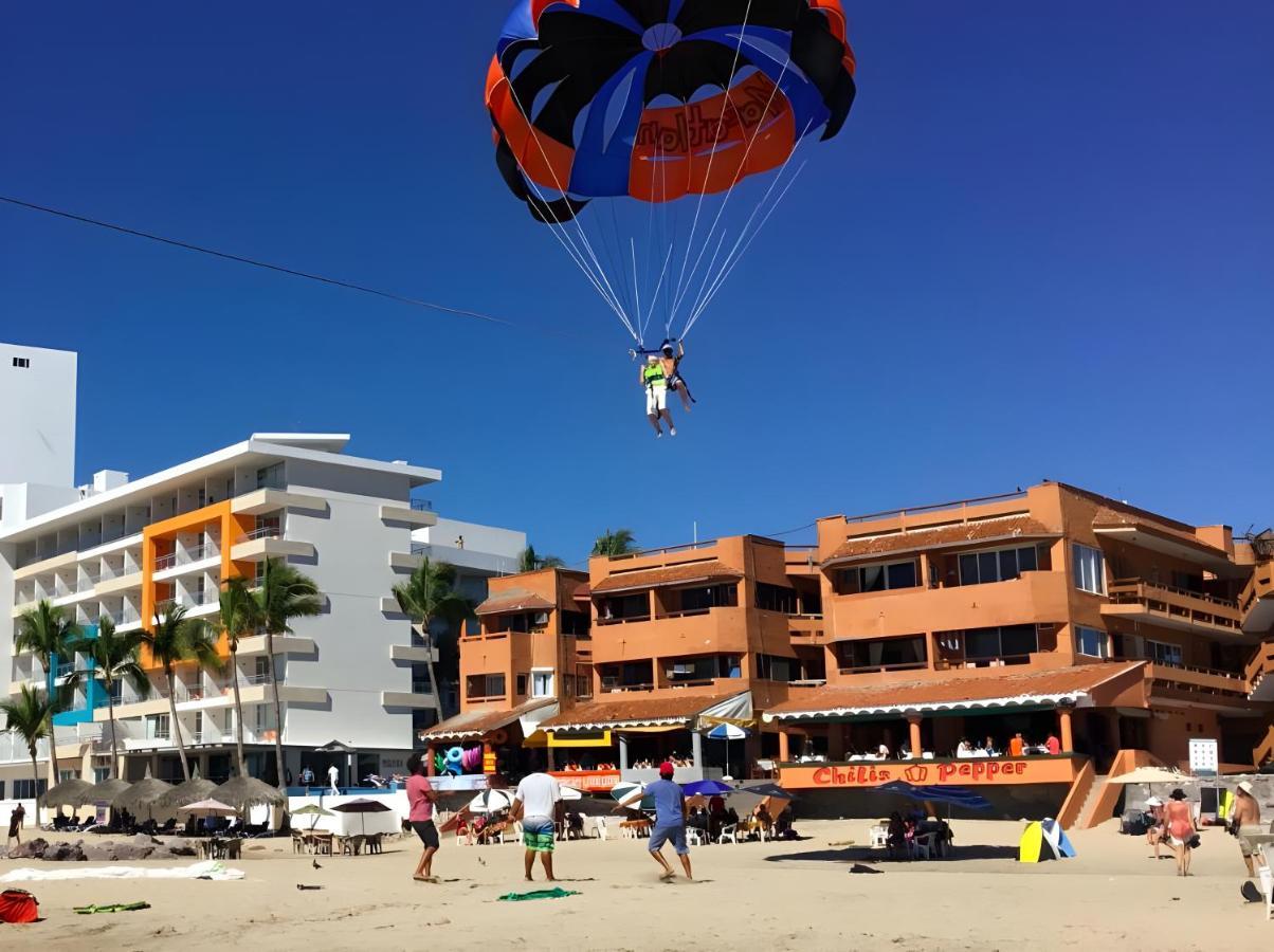 Playa Suites 马萨特兰 外观 照片