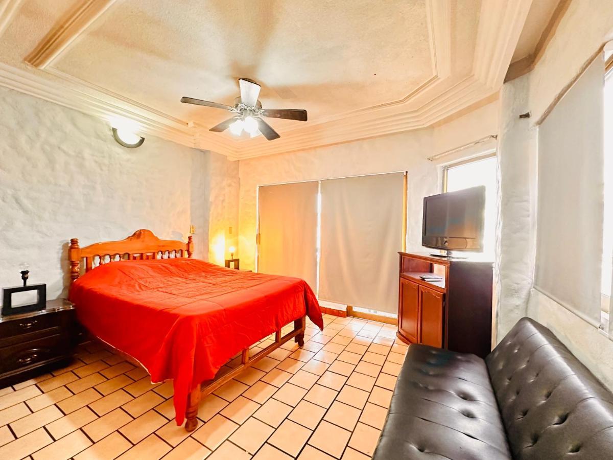 Playa Suites 马萨特兰 客房 照片