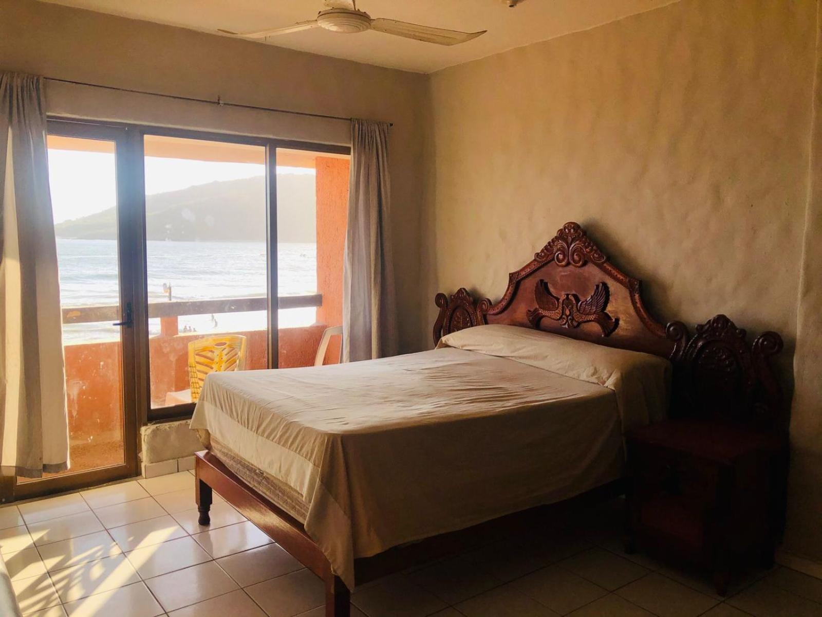 Playa Suites 马萨特兰 客房 照片