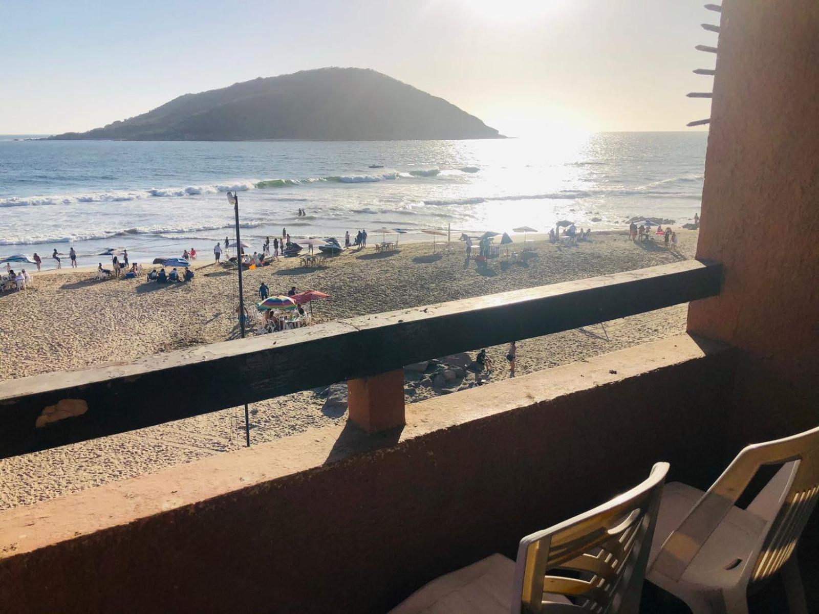 Playa Suites 马萨特兰 客房 照片