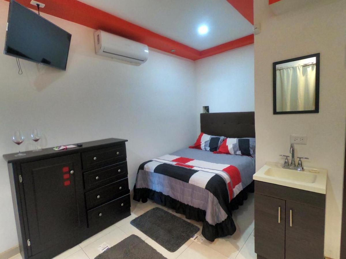Playa Suites 马萨特兰 外观 照片